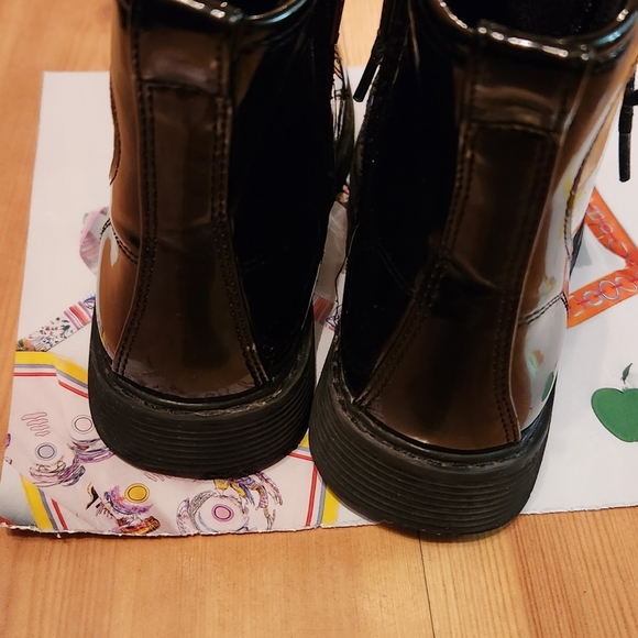 Girls confetti shaker heart lace up booties sz 1 - Picture 4 of 7